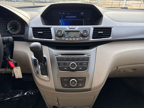 Used 2014 Honda Odyssey LX image 17