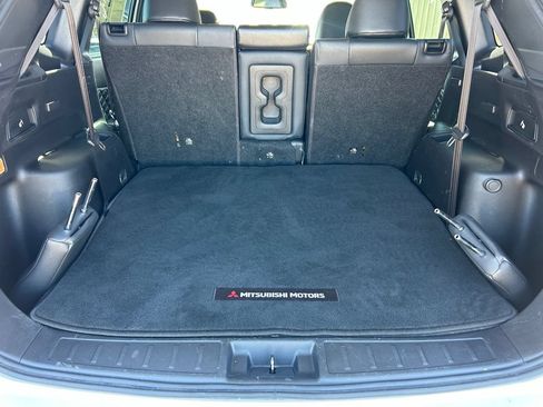 Used 2023 Mitsubishi Outlander SEL FWD image 11