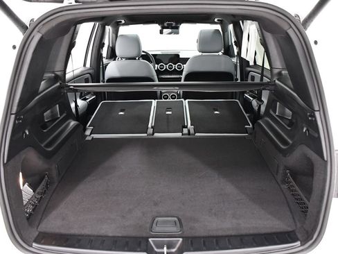 Used 2026 Mercedes-Benz GLB 250 4MATIC image 23