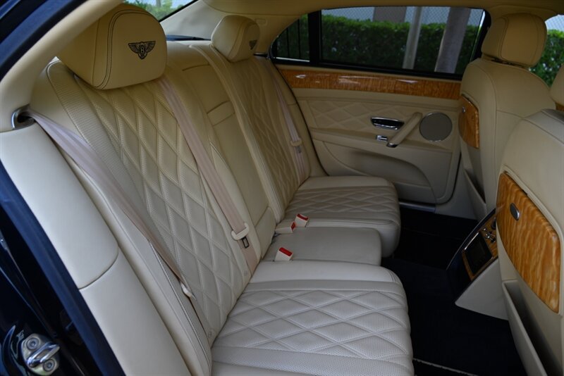 Used 2014 Bentley Flying Spur W12 AWD/4WD image 31