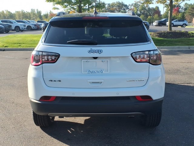 Certified 2024 Jeep Compass Limited AWD/4WD image 5