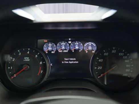 Used 2023 Chevrolet Camaro SS RWD image 3