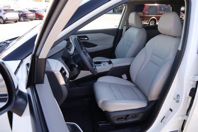 Used 2023 Nissan Rogue SL w/ SL Premium Package FWD image 11