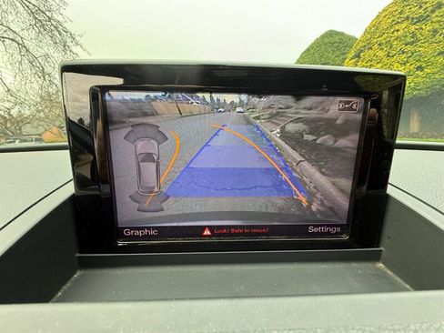 Used 2018 Audi Q3 2.0T Premium image 23