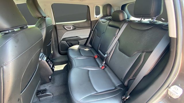 Used 2022 Jeep Compass Latitude AWD/4WD image 23