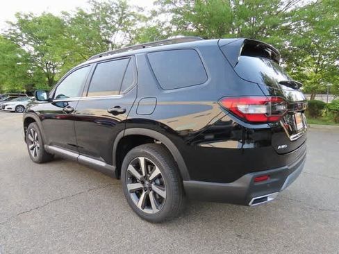 New 2025 Honda Pilot Elite image 4