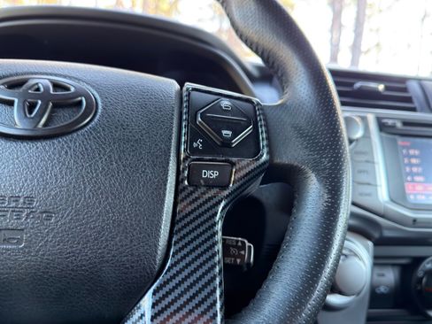 Used 2018 Toyota 4Runner SR5 image 25