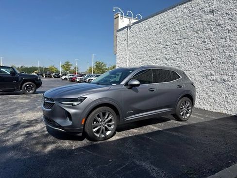 Used 2022 Buick Envision Avenir w/ Technology Package II AWD/4WD image 3