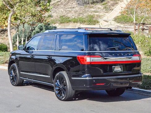 Used 2021 Lincoln Navigator L Reserve image 4