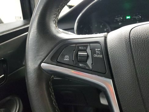 Used 2020 Buick Encore Preferred w/ Safety Package image 20