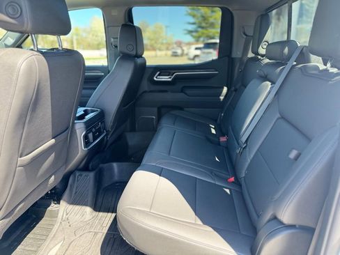 Used 2023 GMC Sierra 1500 SLT w/ SLT Premium Package AWD/4WD image 24