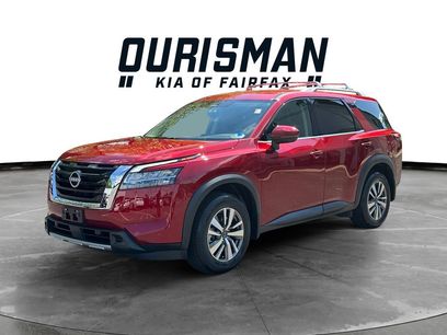 Used 2023 Nissan Pathfinder SL