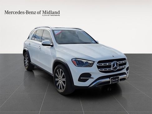 Used 2024 Mercedes-Benz GLE 450 4MATIC image 2