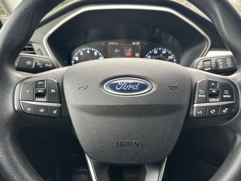 Used 2022 Ford Escape SE image 20