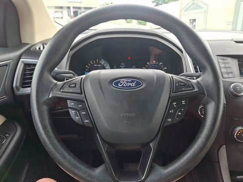 Used 2018 Ford Edge SE AWD/4WD image 19