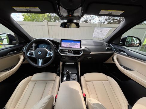 Used 2025 BMW X4 xDrive30i w/ Premium Package AWD/4WD image 32