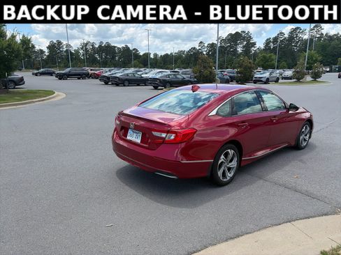 Used 2018 Honda Accord EX image 4
