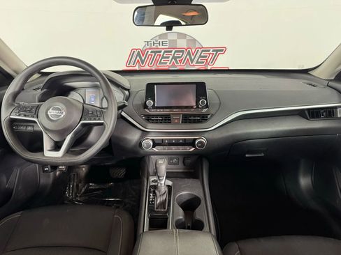 Used 2022 Nissan Altima 2.5 S image 11