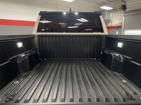 Used 2025 Toyota Tacoma SR image 34