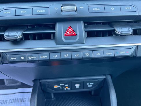 Used 2025 Kia K4 LXS image 19