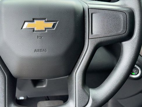 Used 2024 Chevrolet Silverado 2500 Custom w/ Custom Convenience Package RWD image 18