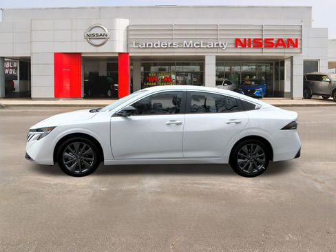 New 2026 Nissan Sentra SL w/ Floor Mat Package FWD image 6