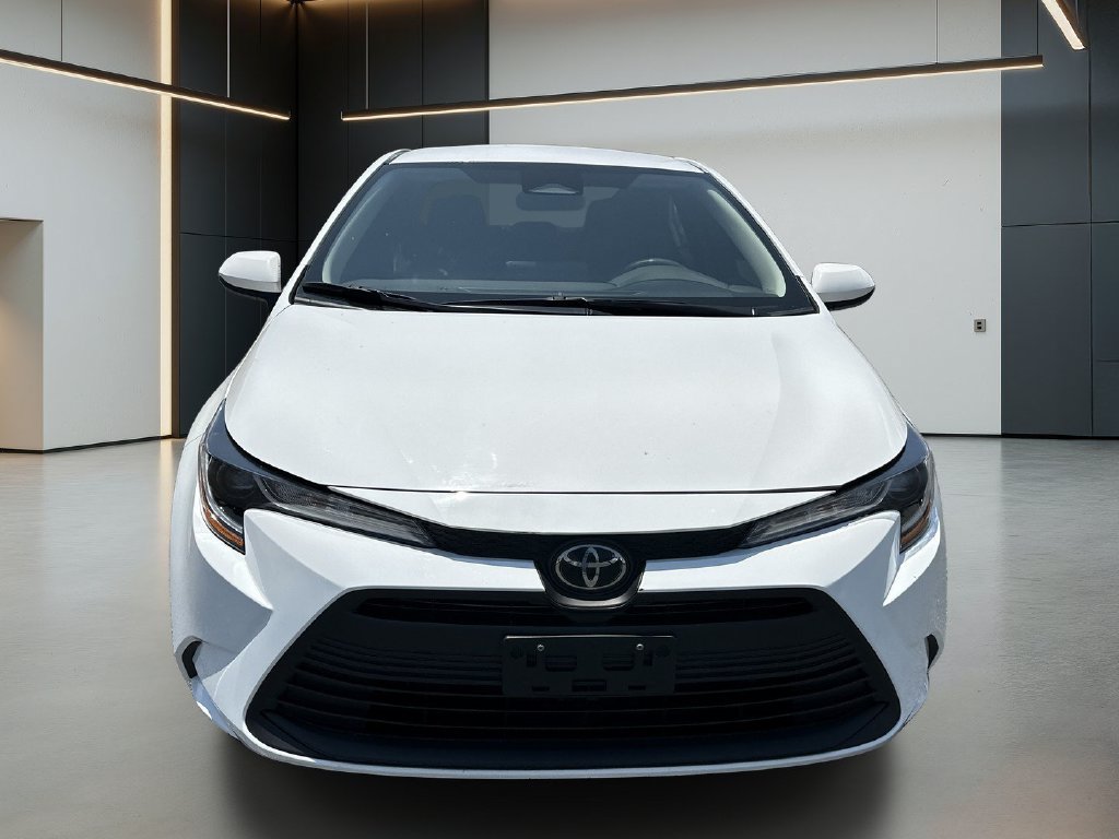 Used 2024 Toyota Corolla LE w/ LE Convenience Package FWD image 9
