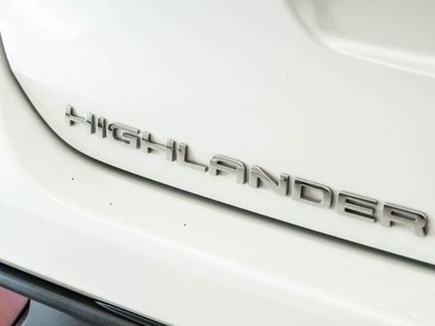 Used 2024 Toyota Highlander XSE image 8