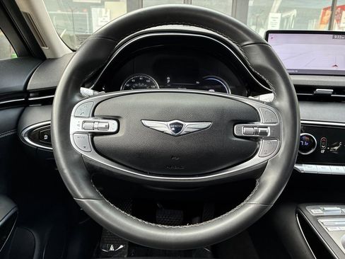Used 2025 Genesis GV70 2.5T AWD/4WD image 15