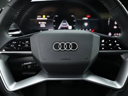 New 2025 Audi Q5 Premium Plus image 32