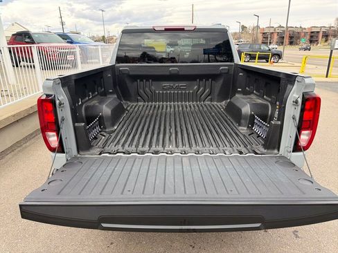 Used 2024 GMC Sierra 1500 Elevation image 22