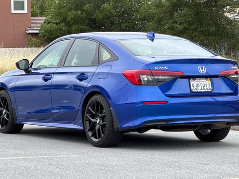 Used 2024 Honda Civic Sport image 6