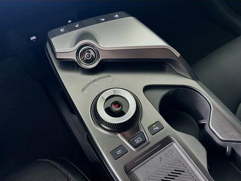 Used 2023 Kia EV6 Wind image 25