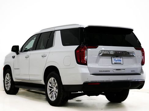 Used 2021 GMC Yukon SLT w/ SLT Premium Package AWD/4WD image 9