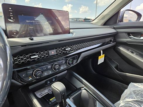 New 2025 Honda Accord EX-L image 12