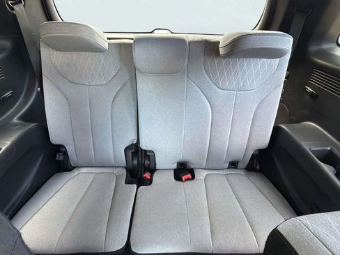 Used 2020 Hyundai Palisade SEL w/ Convenience Package image 16