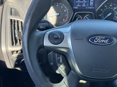 Used 2014 Ford Focus SE w/ SE Winter Package image 22