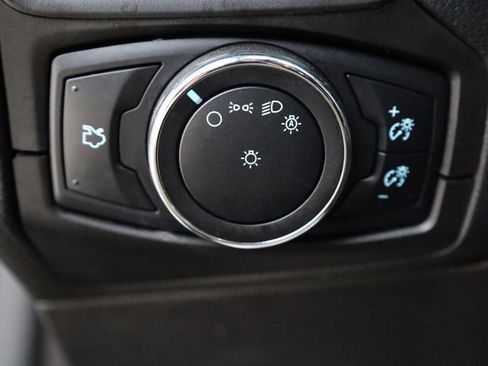 Used 2014 Ford Focus SE image 30