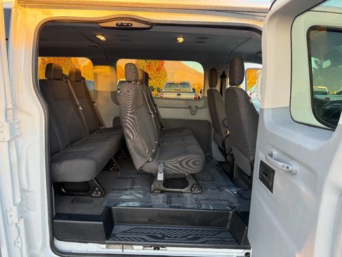 Used 2016 Ford Transit 150 XL image 19