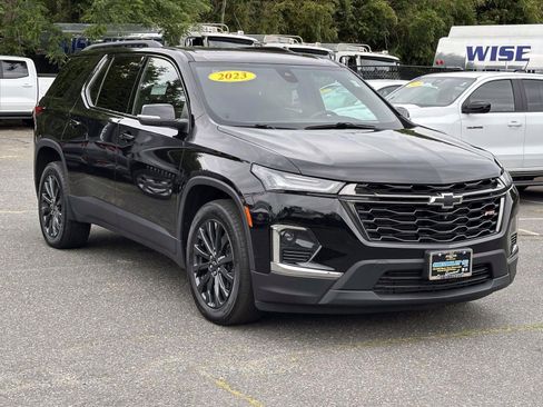 Used 2023 Chevrolet Traverse RS AWD/4WD image 5