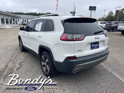 Used 2019 Jeep Cherokee Limited w/ Luxury Group image 12