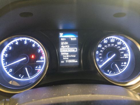 Used 2020 Toyota Camry SE FWD image 23