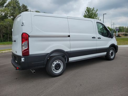 New 2026 Ford Transit 150 Low Roof RWD image 4