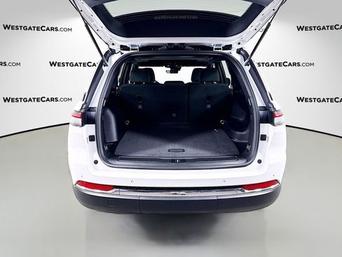 New 2025 Jeep Grand Cherokee Laredo X image 13