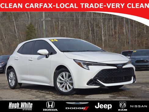 Used 2024 Toyota Corolla SE image 1