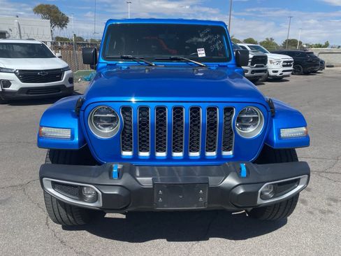 Used 2022 Jeep Wrangler Unlimited Sahara AWD/4WD image 2