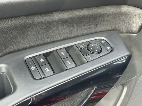 New 2026 Nissan Pathfinder SV image 36