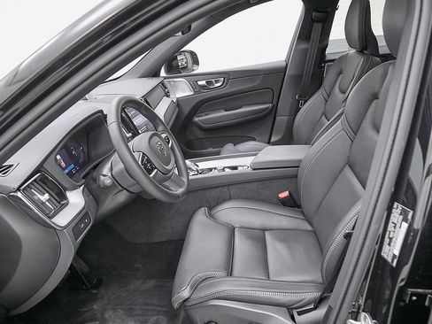 Certified 2025 Volvo XC60 T8 Ultra w/ Protection Package Premier image 21