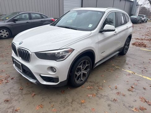 Used 2018 BMW X1 sDrive28i image 1