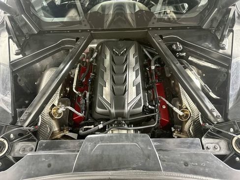 Used 2025 Chevrolet Corvette Stingray Preferred Cpe w/ Z51 Performance Package RWD image 25